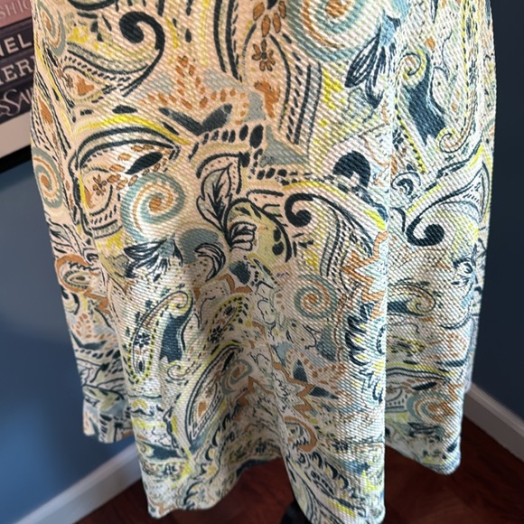 Johnston & Murphy paisley print halter and flare dress - Picture 3 of 7